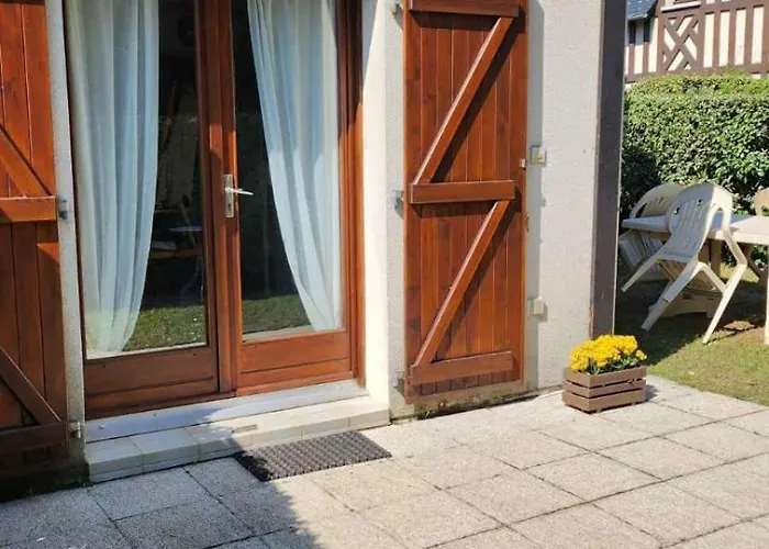 House With Garden And Barbecue In * Cabourg